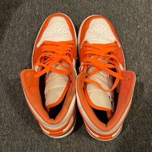 2021
Air Jordan 1 Mid SE 'Electro Orange' decent condition